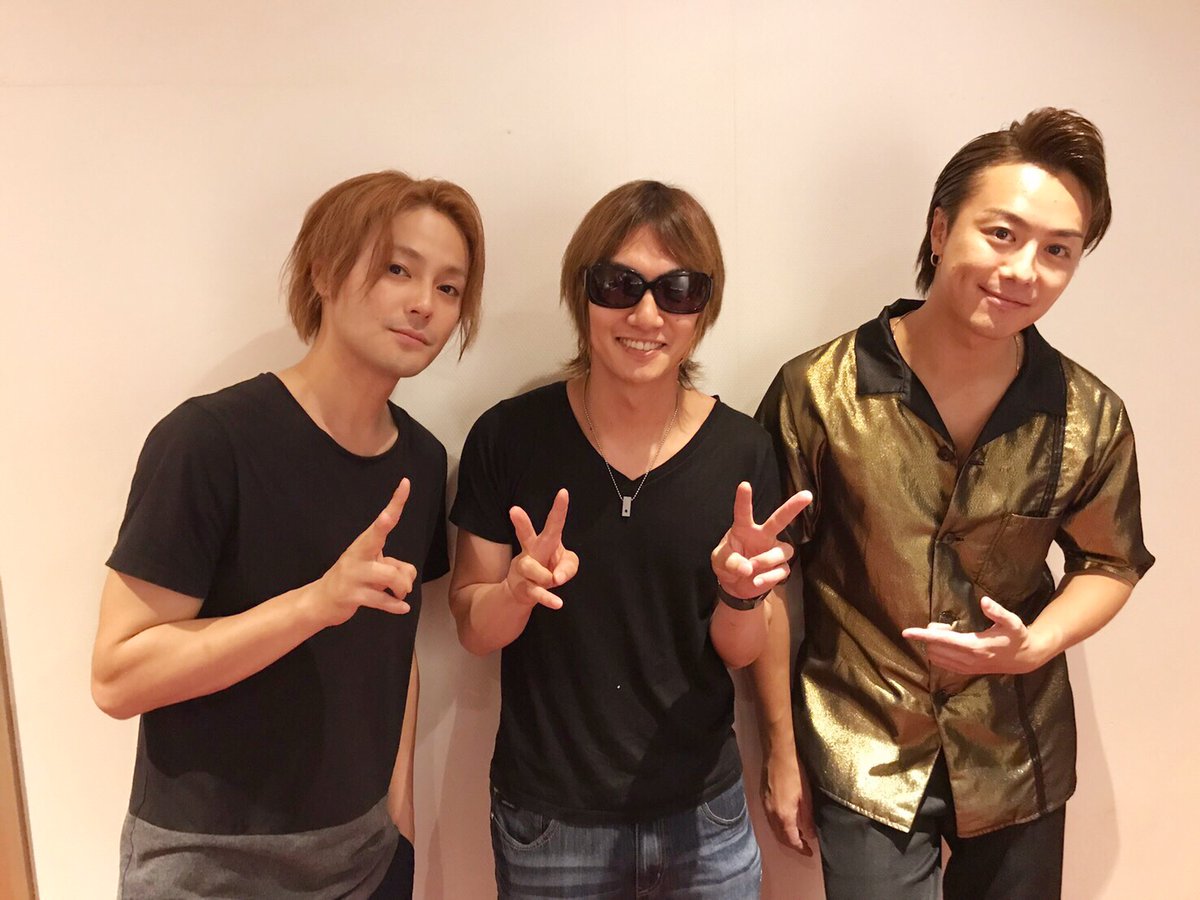 喜矢武豊、木村了&TAKAHIRO舞台「MOJO」観劇!プレゼントはアンパンマン