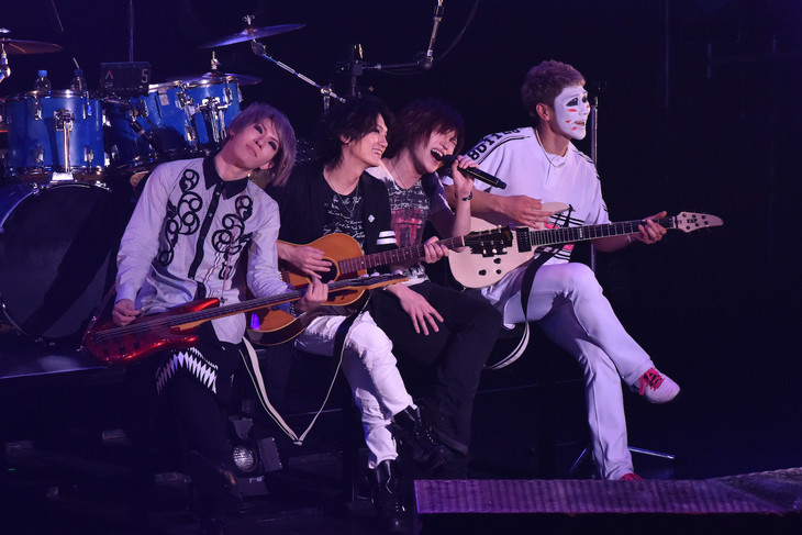 ラインライブ視聴延期!ゴールデンボンバー「キラーチューンしかねえよ」鬼龍院以外のメンバーも初聴き先行披露ライブ!レポ追加