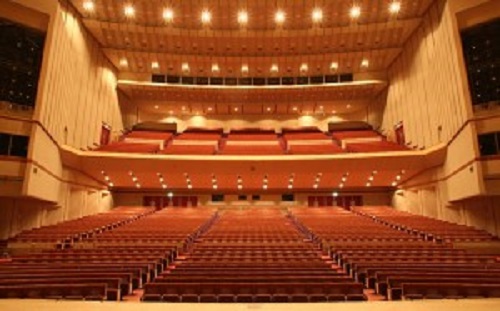 hall_l_p-300x187.jpg