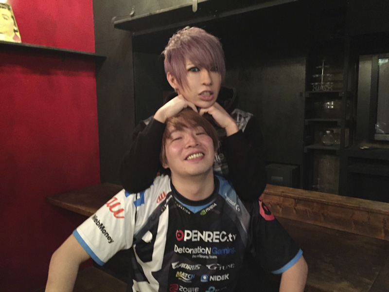 5/31(木)「eスポーツマガジン Vol.2」歌広場淳×板橋ザンギエフ対談掲載※事前予約で特典付き&送料無料