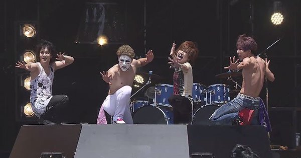 WOWOWサイトで「#RIJF2018 」女々しくて&シュヴァルツライブ動画公開!