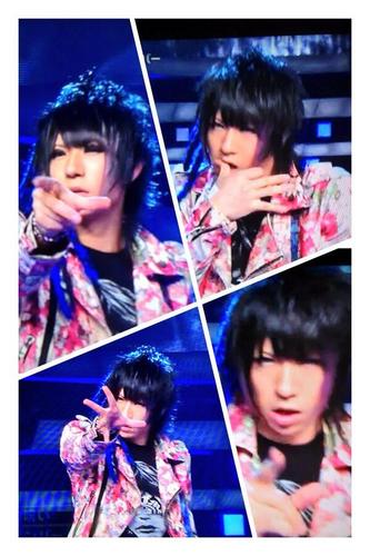 ゴールデンボンバーCDTV0112 (9).jpg