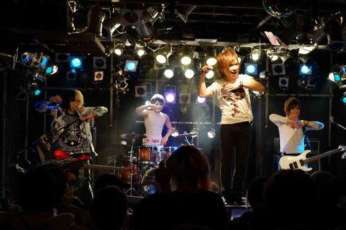 news_large_GB_songs_02.jpg